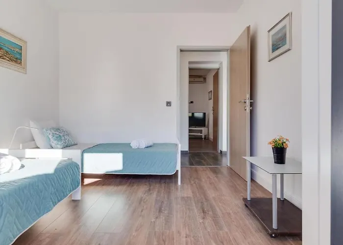 House Macut Водице